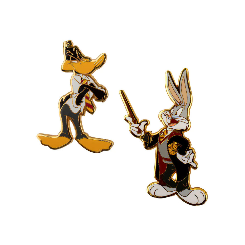 Conjunto 2 pins Bugs Bunny e Daffy Duck em Hogwarts