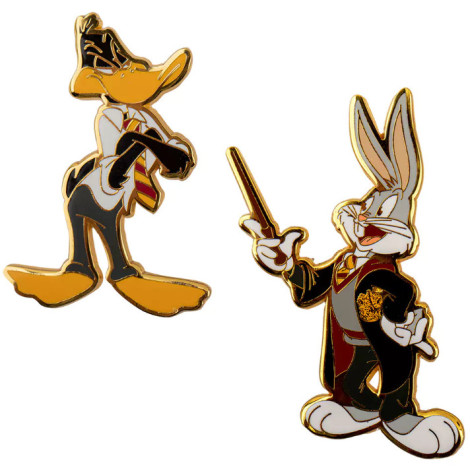 Conjunto 2 pins Bugs Bunny e Daffy Duck em Hogwarts