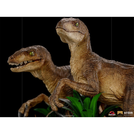 Jurassic Park Two Velociraptor Deluxe Figure