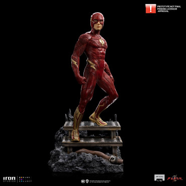 Figura do Flash à escala artística da DC Comics