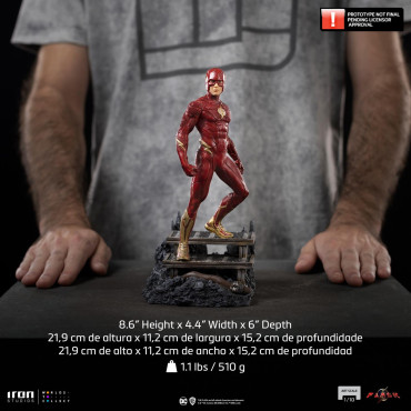 Figura do Flash à escala artística da DC Comics