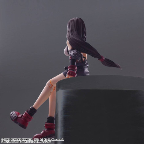 Final Fantasy VII Tifa Lockhart Figura 14 cm