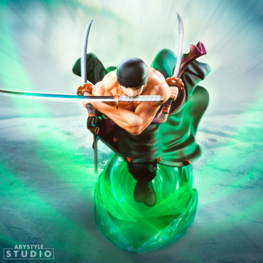 One Piece Zoro Figura SFC 18cm