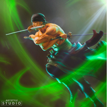 One Piece Zoro Figura SFC 18cm