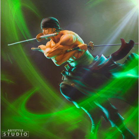 One Piece Zoro Figura SFC 18cm