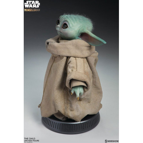 Sideshow Collectibles Estátua 1:1 Baby Yoda O Mandaloriano 42 cm