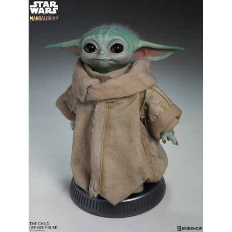 Sideshow Collectibles Estátua 1:1 Baby Yoda O Mandaloriano 42 cm