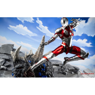 Ultraman vs Black King Pure Arts Figura 1/4