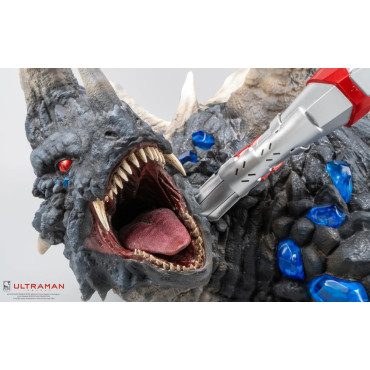 Ultraman vs Black King Pure Arts Figura 1/4