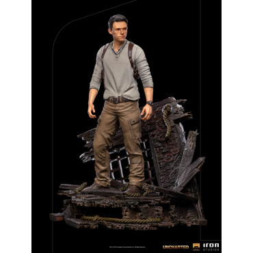 Nathan Drake Deluxe Figure à escala artística de Uncharted