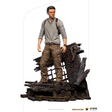 Nathan Drake Deluxe Figure à escala artística de Uncharted