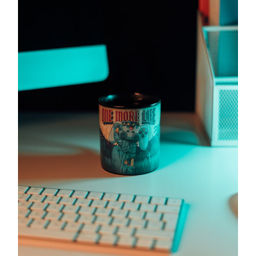 Caneca termocolor One More Life da Gameration