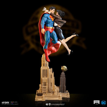 Superman Diorama Dc Comics 1/6 & Lois 57 Cm