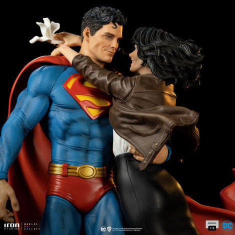 Superman Diorama Dc Comics 1/6 & Lois 57 Cm