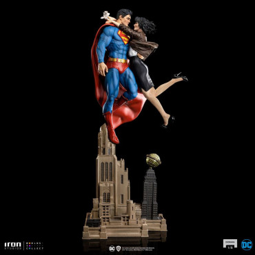 Superman Diorama Dc Comics 1/6 & Lois 57 Cm