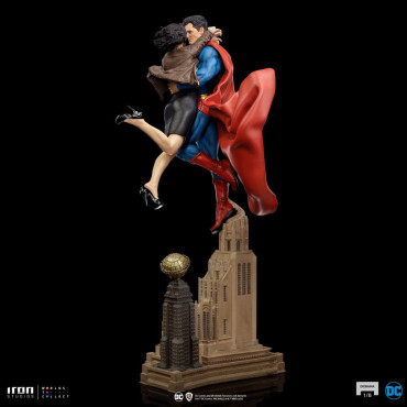 Superman Diorama Dc Comics 1/6 & Lois 57 Cm