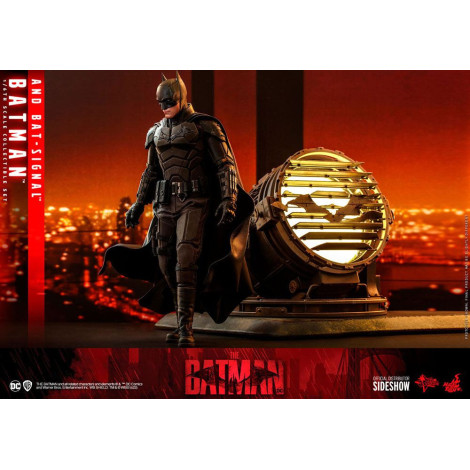 Movie Masterpiece 1/6 Batman com Bat-Sinal 31 Cm A Figura do Batman