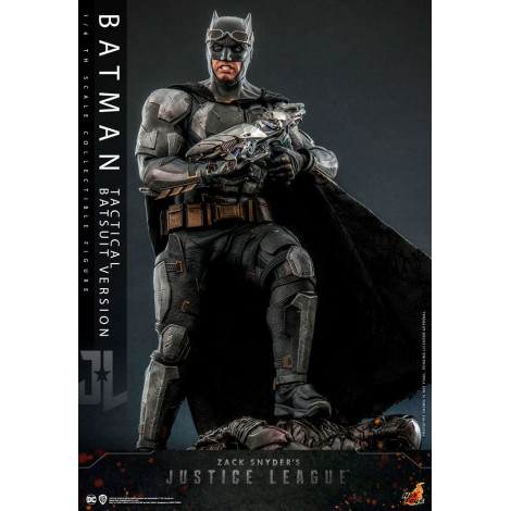 Figura 1/6 Batman (versão tática do fato de morcego) 33 Cm Zack Snyder`S Liga da Justiça