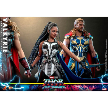 Figura 1/6 Valquíria 28 Cm Thor: Amor e Trovão Obra-prima