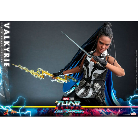 Figura 1/6 Valquíria 28 Cm Thor: Amor e Trovão Obra-prima