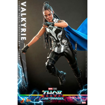 Figura 1/6 Valquíria 28 Cm Thor: Amor e Trovão Obra-prima