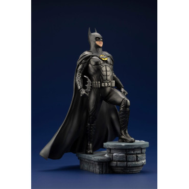 Dc Comics Pvc Artfx Figura 1/6 The Flash Movie Batman 34 Cm