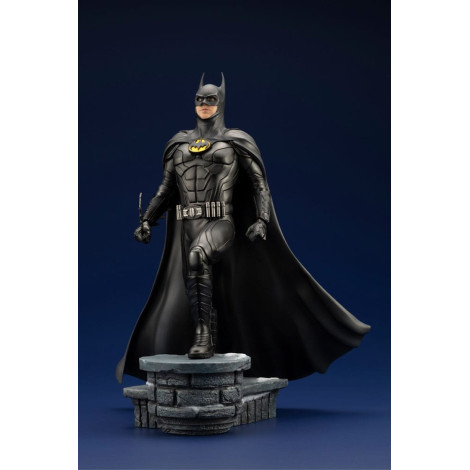 Dc Comics Pvc Artfx Figura 1/6 The Flash Movie Batman 34 Cm