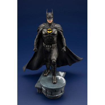 Dc Comics Pvc Artfx Figura 1/6 The Flash Movie Batman 34 Cm