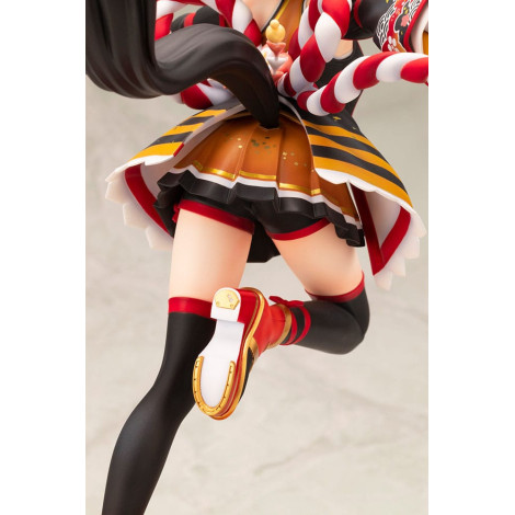 Figura Uma Musume Pretty Derby Pvc 1/7 Ultrapassando o Calor Invasor Kitasan Preto 30 Cm