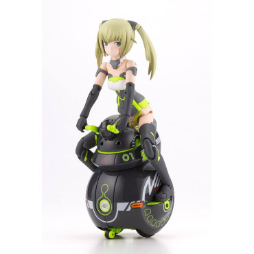 Figura Armação Braços Menina Modelo Plástico Kit Innocentia (Racer) & Noseru (Racing Specs Ver.) 15 Cm