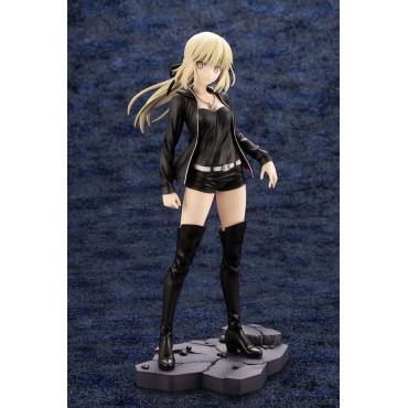 Figura Fate/Grand Order Pvc 1/7 Sabre/Altria Pendragon (Alter) Casual Ver. 24 Cm