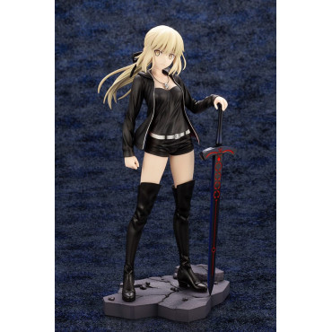 Figura Fate/Grand Order Pvc 1/7 Sabre/Altria Pendragon (Alter) Casual Ver. 24 Cm