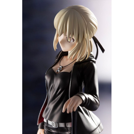 Figura Fate/Grand Order Pvc 1/7 Sabre/Altria Pendragon (Alter) Casual Ver. 24 Cm