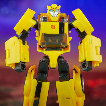 Transformers Figura Generations Legacy United Deluxe Class Universo Animado Bumblebee 14 Cm