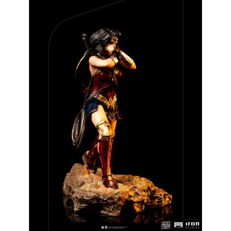 Figura da Mulher Maravilha da Liga da Justiça Dc