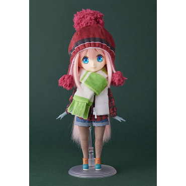 Boneca Laid-Back Camp Harmonia Humming Nadeshiko Kagamihara 23 Cm