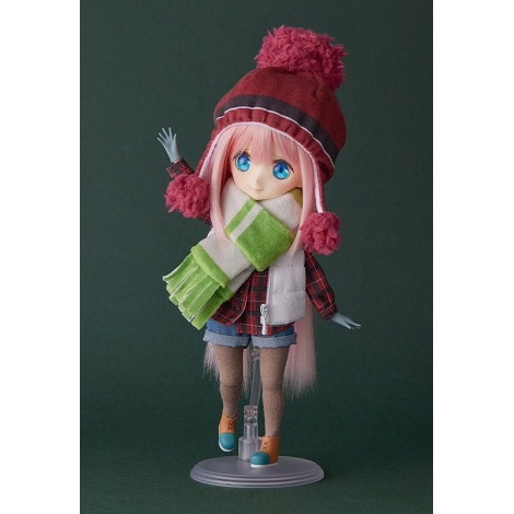 Boneca Laid-Back Camp Harmonia Humming Nadeshiko Kagamihara 23 Cm