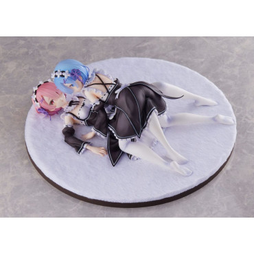 Figura Re:Zero Iniciando a Vida em Outro Mundo 1/7 Ram & Rem 9 Cm