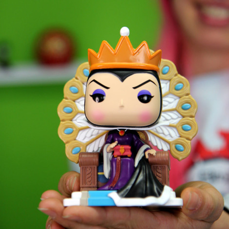 Funko Pop! Rainha Grimhilde no Trono Disney Villains