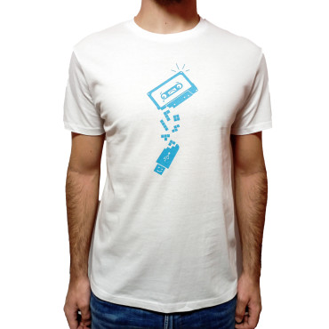 Cassete de t-shirt e USB