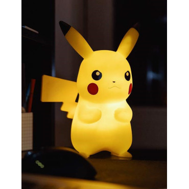 Candeeiro LED 3D Pikachu Pokemon LED 25 cm