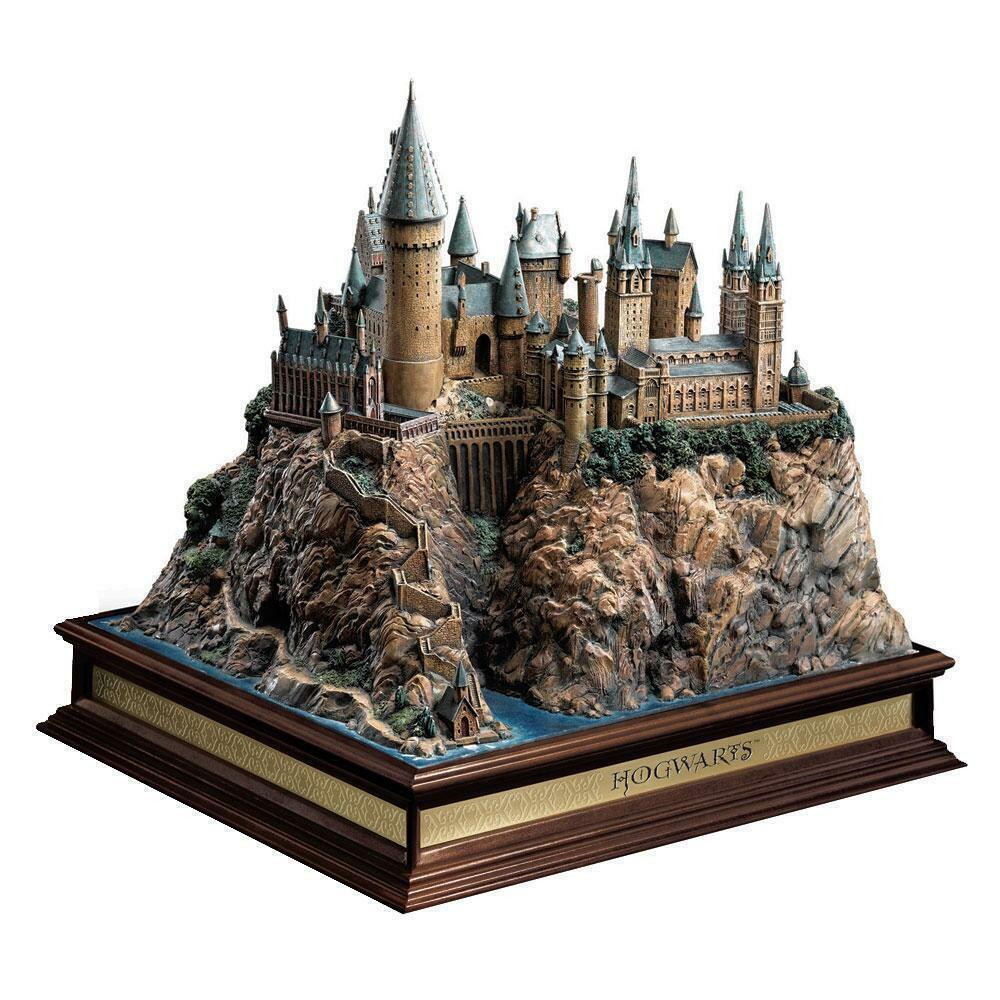 Figura de diorama de Hogwarts de Harry Potter