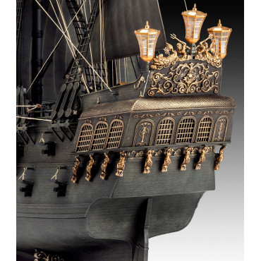 Piratas del Caribe La Venganza de Salazar Maqueta 1/72 Black Pearl Limited Edition 50 cm