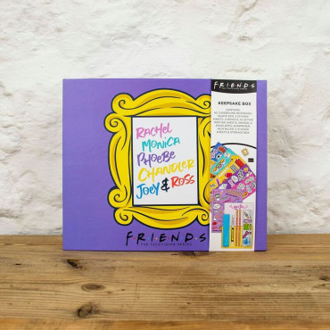 Conjunto de artigos de papelaria Friends numa caixa