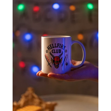 Caneca Stranger Things Hellfire Club