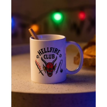 Caneca Stranger Things Hellfire Club