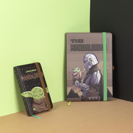 Caderno A5 Mandalorian e Bebé Yoda O Mandalorian