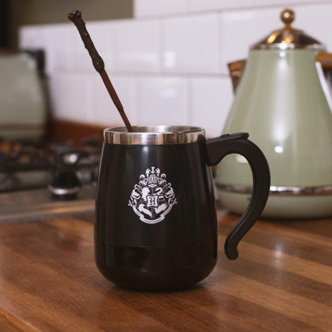 Caneca mágica Harry Potter Hogwarts com varinha