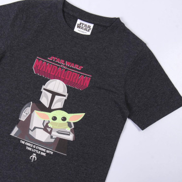 T-shirt Din Djarin com Baby Yoda O Mandaloriano