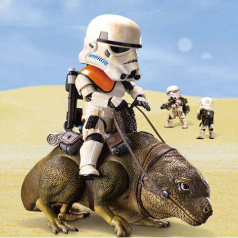 Figura Stormtrooper em Dewback Beast Kingdom Guerra das Estrelas EAA